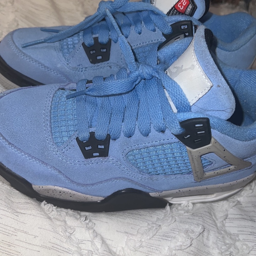Jordan 4s - Picture 2 of 3